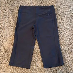 Nike slate gray short leggings